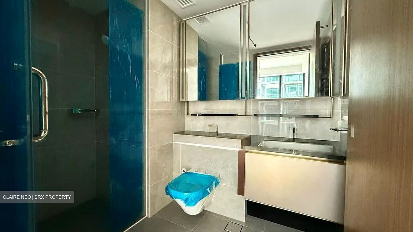 Slim Barracks Rise (D5), Condominium #637779291